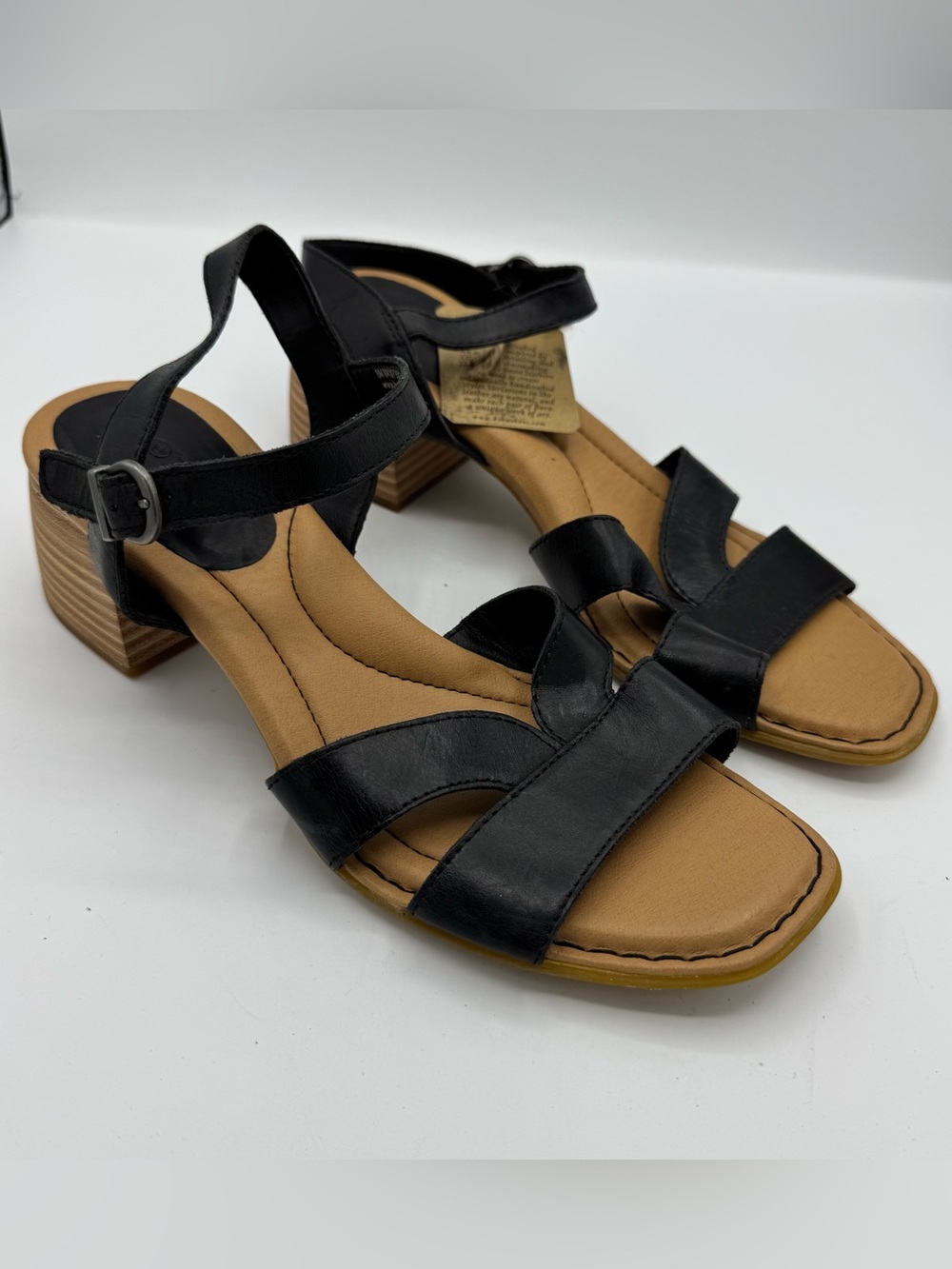 Born Sadie Sandal Size 8 Black Leather Block Heel Ankle Strap NEW comfort casual